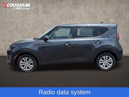 Gravity Gray 2024 Kia Soul LX