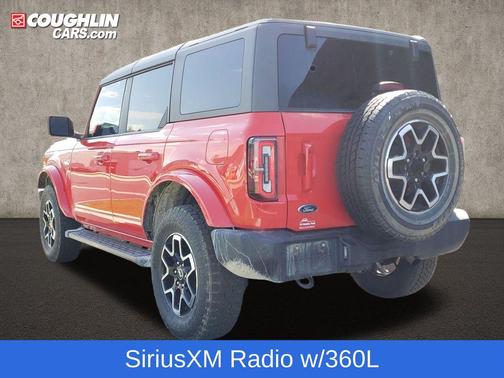 2024 Ford Bronco Outer Banks