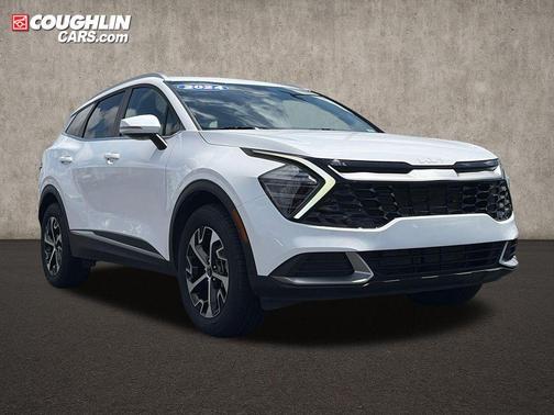 Glacial White Pearl 2024 Kia Sportage EX