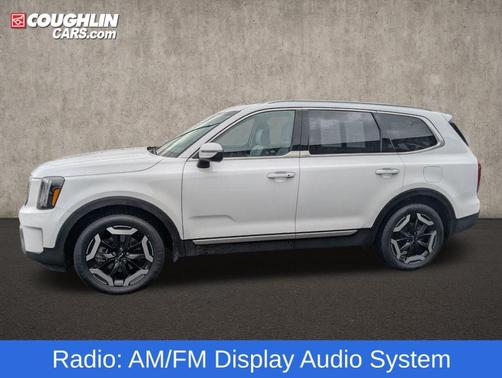 2023 Kia Telluride S