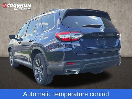 Obsidian Blue Pearl 2025 Honda Pilot Sport