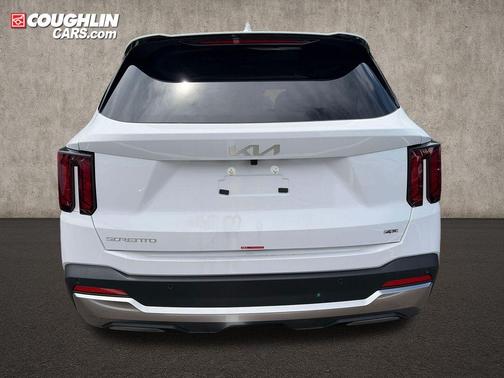 Glacial White Pearl 2026 Kia Sorento S