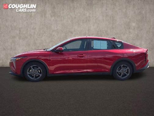 Currant Red 2025 Kia K4