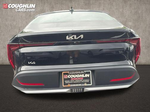 Aurora Black Pearl 2026 Kia K4 LXS