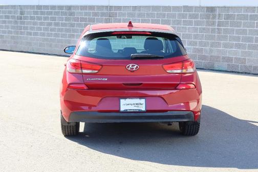 2019 Hyundai Elantra GT Base