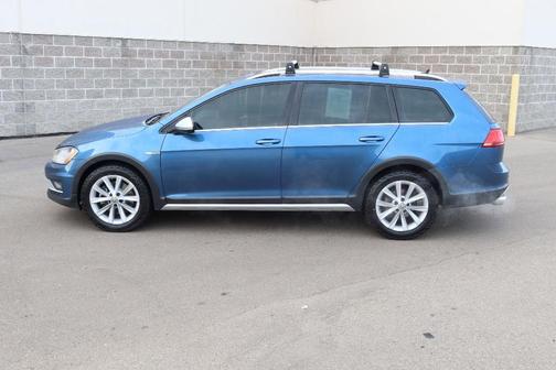 2017 Volkswagen Golf Alltrack TSI SE