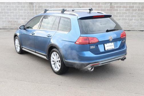 2017 Volkswagen Golf Alltrack TSI SE