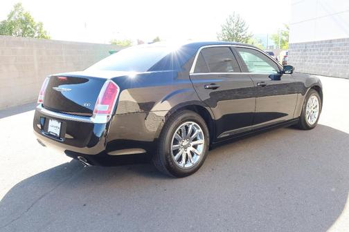 2014 Chrysler 300 Base
