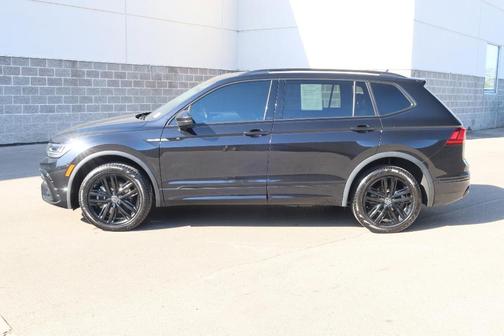 2022 Volkswagen Tiguan 2.0T SE R-Line Black