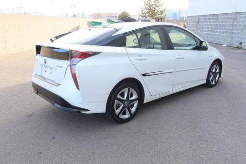 2016 Toyota Prius Four