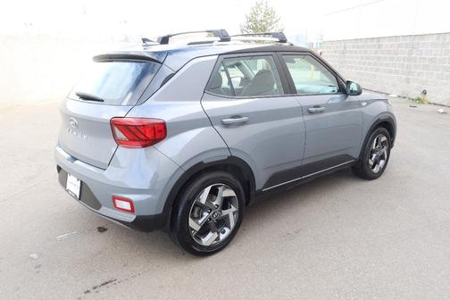 2022 Hyundai VENUE Limited