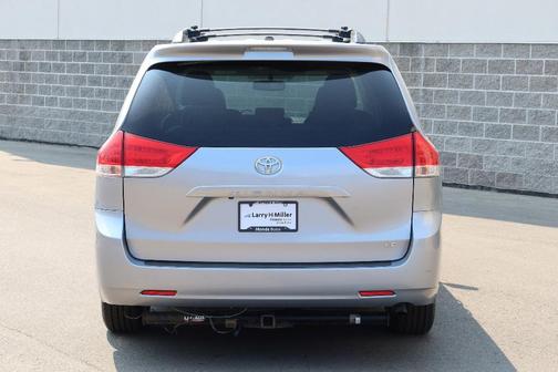 2012 Toyota Sienna LE