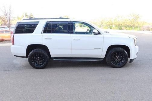 Summit White 2018 GMC Yukon SLT