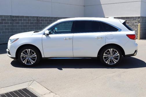 White Diamond Pearl 2017 Acura MDX 3.5L w/Technology Package
