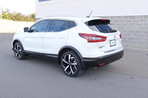 2022 Nissan Rogue Sport SL