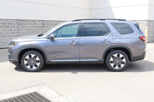 Modern Steel Metallic 2026 Honda Pilot Elite