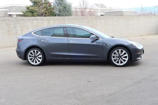 2019 Tesla Model 3 Standard Range Plus
