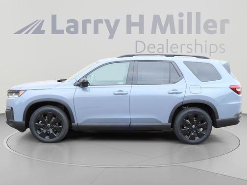 Sonic Gray Pearl 2026 Honda Pilot Black Edition