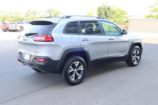 Billet Silver Metallic Clearcoat 2016 Jeep Cherokee Trailhawk