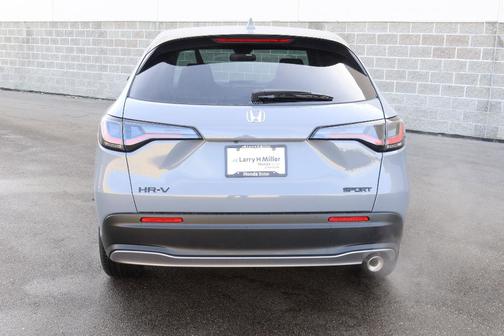 Urban Gray Pearl 2027 Honda HR-V Sport