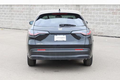 Crystal Black Pearl 2026 Honda HR-V LX