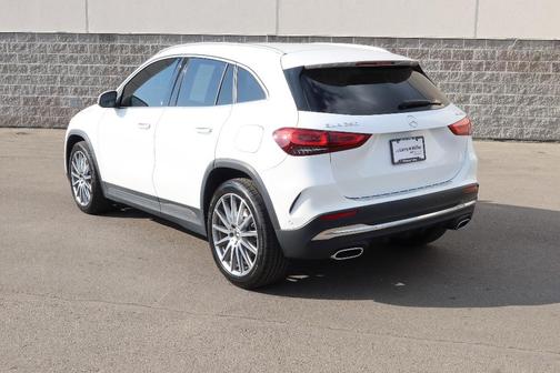 2022 Mercedes-Benz GLA 250 Base 4MATIC