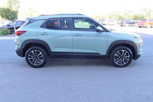 Green 2025 Chevrolet Trailblazer LT