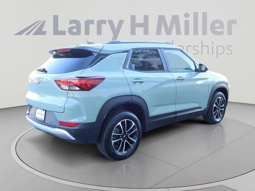 Green 2025 Chevrolet Trailblazer LT
