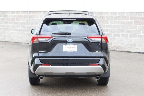 2024 Toyota RAV4 Hybrid SE