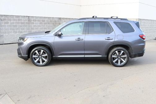 Gray Pearl 2024 Honda Pilot Touring