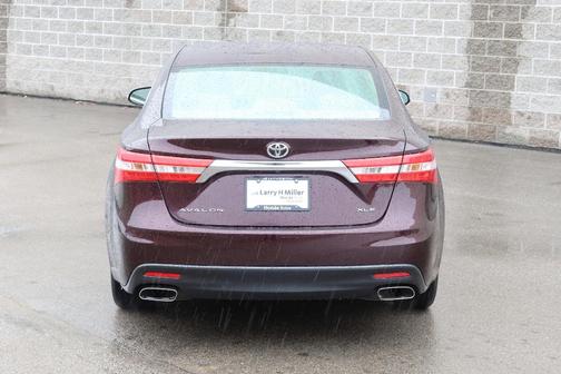 Moulin Rouge Mica 2013 Toyota Avalon XLE Premium