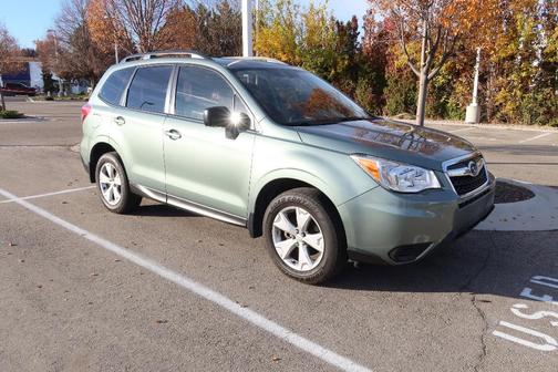 2016 Subaru Forester 2.5i