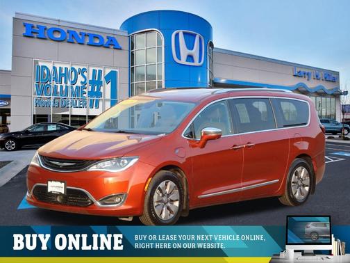 2018 Chrysler Pacifica Hybrid Limited
