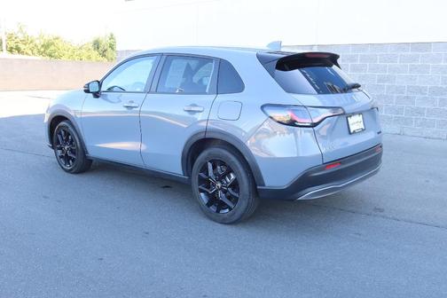 Urban Gray Pearl 2024 Honda HR-V Sport