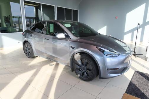 2024 Tesla Model Y 