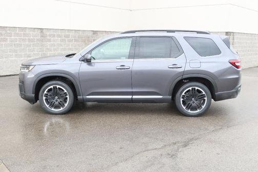 Modern Steel Metallic 2026 Honda Pilot Touring S