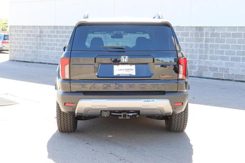 Crystal Black Pearl 2026 Honda Passport TrailSport Elite