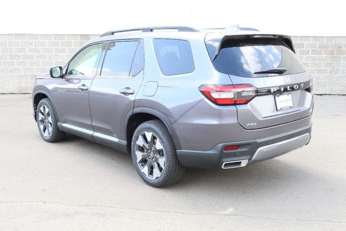 Modern Steel Metallic 2026 Honda Pilot Elite