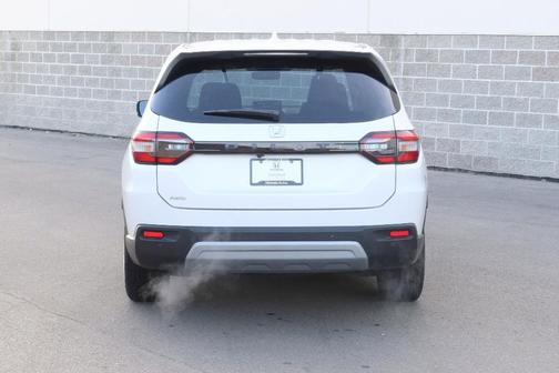 2023 Honda Pilot EX-L 8-Passenger