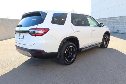 Platinum White Pearl 2025 Honda Pilot EX-L