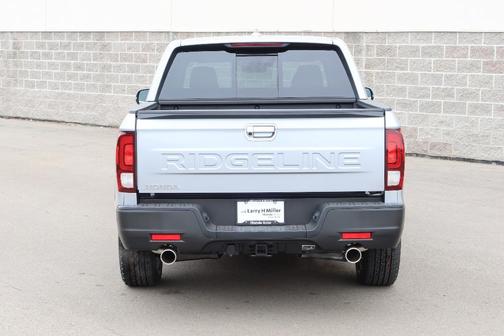 Solar Silver Metallic 2026 Honda Ridgeline RTL