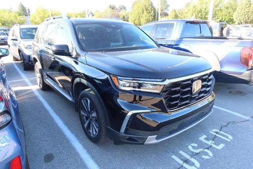 2023 Honda Pilot Touring