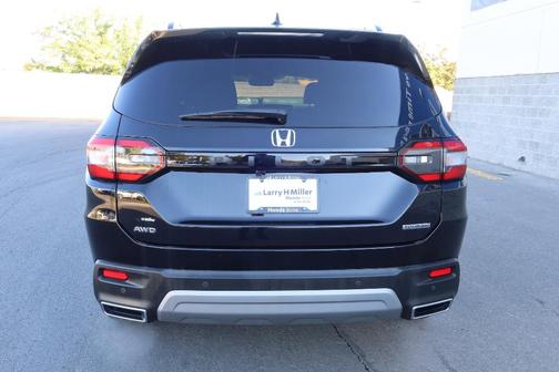 2023 Honda Pilot Touring