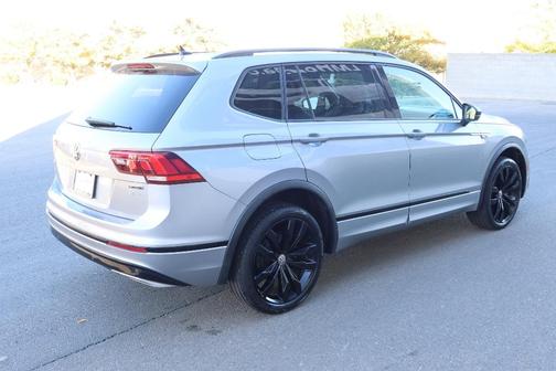 2020 Volkswagen Tiguan 2.0T SE R-Line Black