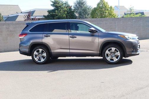 2017 Toyota Highlander Limited