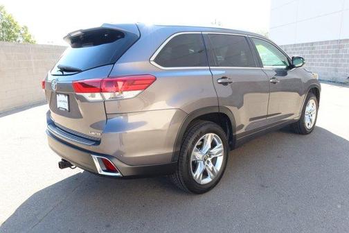 2017 Toyota Highlander Limited