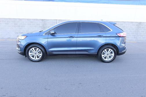 Blue Metallic 2019 Ford Edge SEL