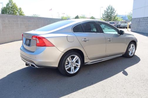 2015 Volvo S60 T5 Platinum
