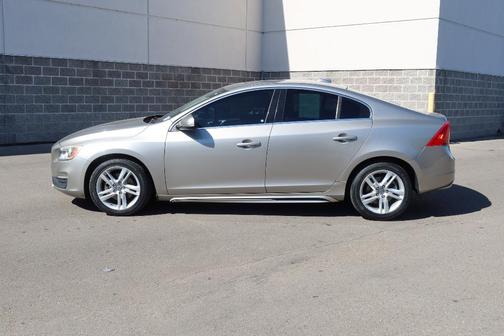 2015 Volvo S60 T5 Platinum