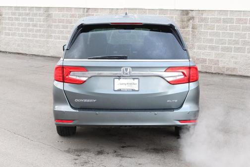 Green 2018 Honda Odyssey Elite